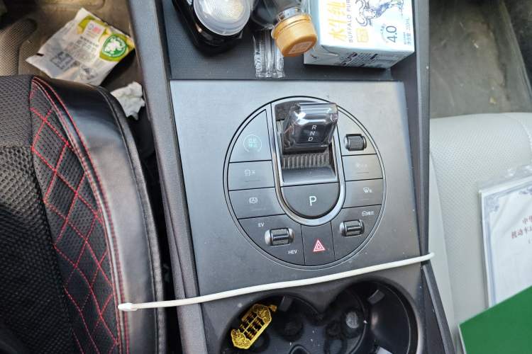 Used BYD Seal 06 New Energy 2024 DM-i 80KM Luxury Model Gear Lever