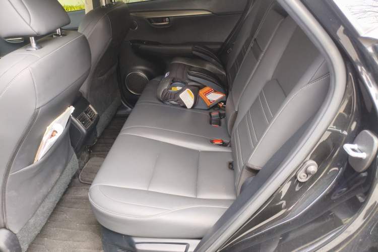 Used Lexus NX 2020 200 Front-Wheel Drive Vmotion Edition China VI Standard
