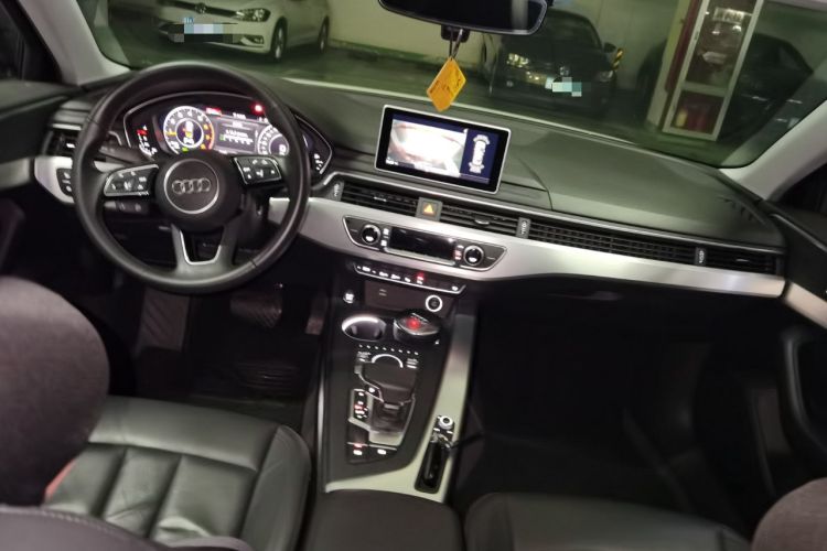 Used Audi A4L 2019 40 TFSI Fashion Edition China VI Emission Standard