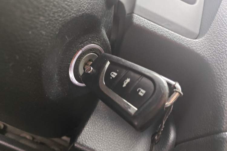 Used Toyota Camry 2015 2.0G Premier Edition
