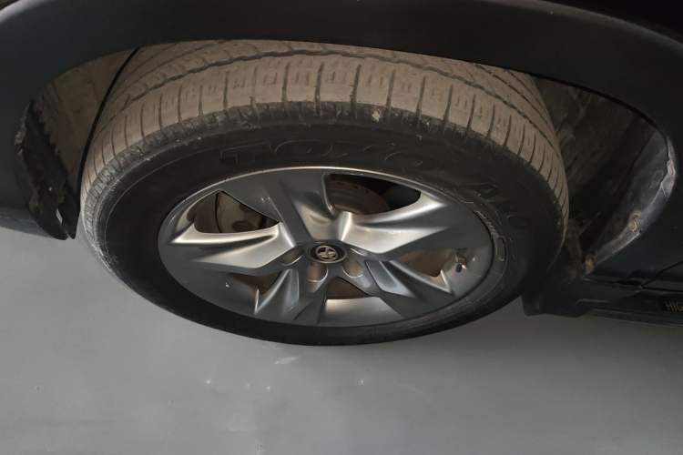 Used Toyota Highlander 2021 2.0T Four-Wheel Drive Luxury Edition 7 Seats Left Front Wheel Hub