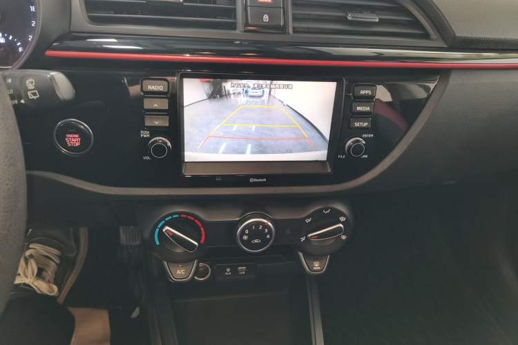 Used Kia KX Cross 2017 1.4L AT GLS Audio And AC Panel