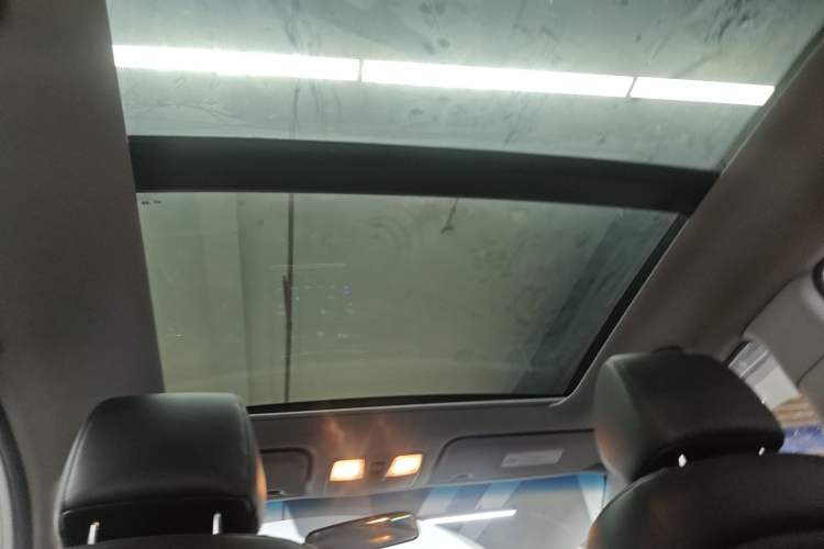 Used Hyundai Mistra 2014 1.8L Automatic Smart GLS Headliner