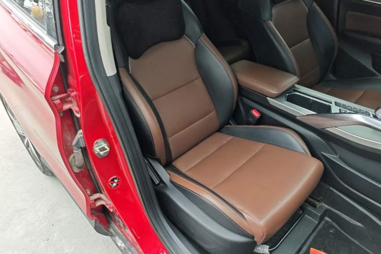 Used Geely Auto Coolray 2019 260T DCT Explorer China V Standard
