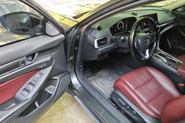 Used Honda Accord 2018 Rui Hybrid 2.0L Rui Zun Edition China VI
