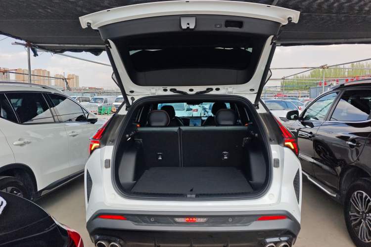 Used Geely Auto Emgrand X7 Sport 2024 1.5TD Smart Connect+ Trunk