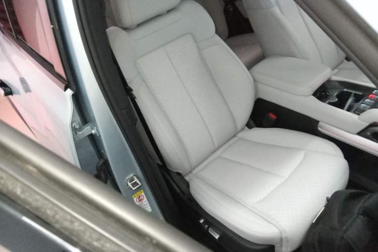 Used Formula Leopard Titanium 3 2025 501KM All-Wheel Drive Intelligent Driving Ultra Version
