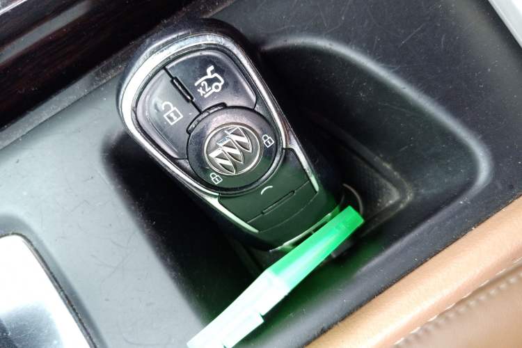 Used Buick LaCrosse 2016 20T Elite Edition Vehicle Key