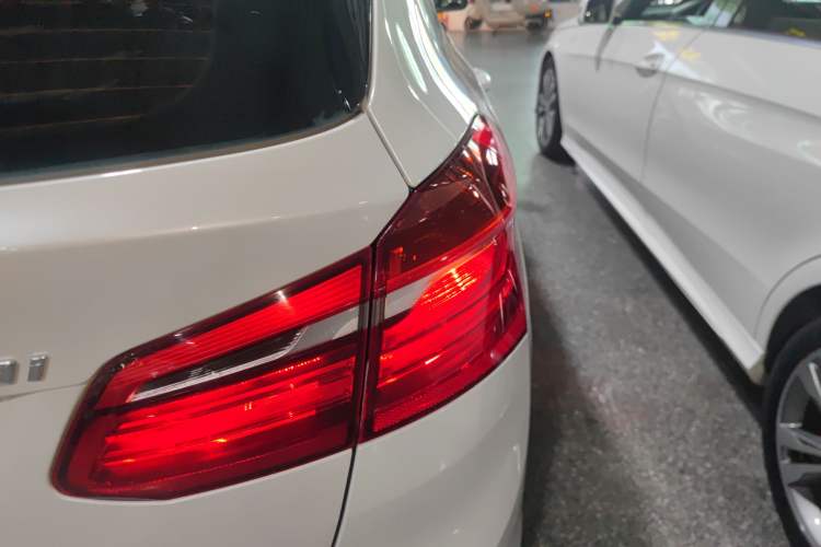 Used BMW 2 Series Active Tourer (Import) 2015 218i Leading Model
