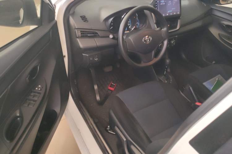 Used Toyota YARiS L Zhi Xuan 2016 Revised 1.5E CVT Charming Edition