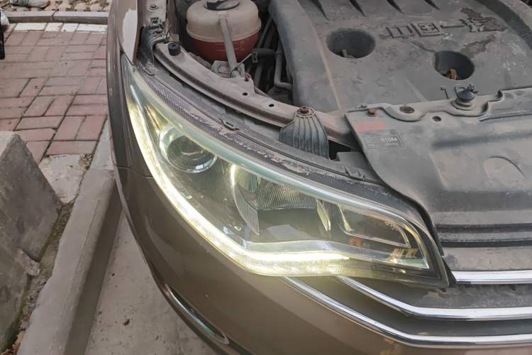 Used FAW Senya R7 2017 1.6L Manual Luxury Model Right Front Headlight