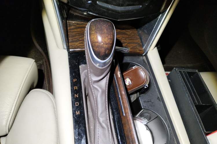 Used Cadillac XTS 2013 28T Luxury Model