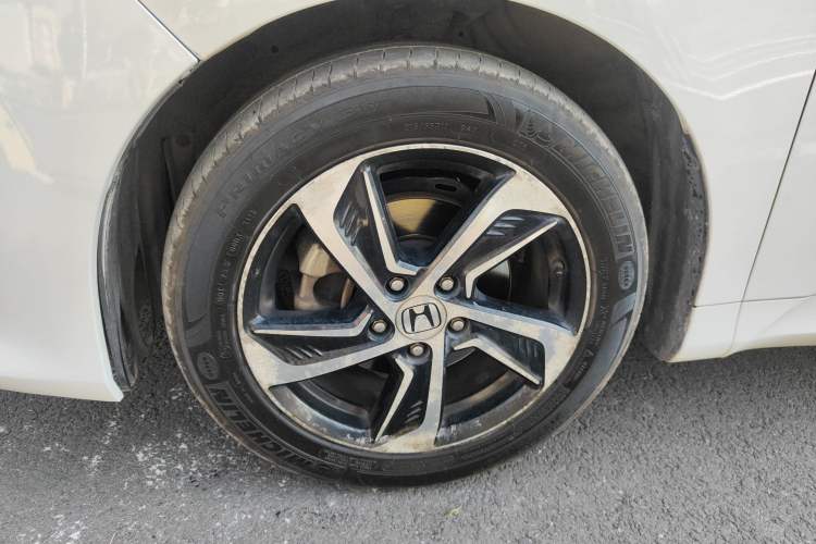 Used Honda Odyssey 2015 Updated Version 2.4L Smart Edition