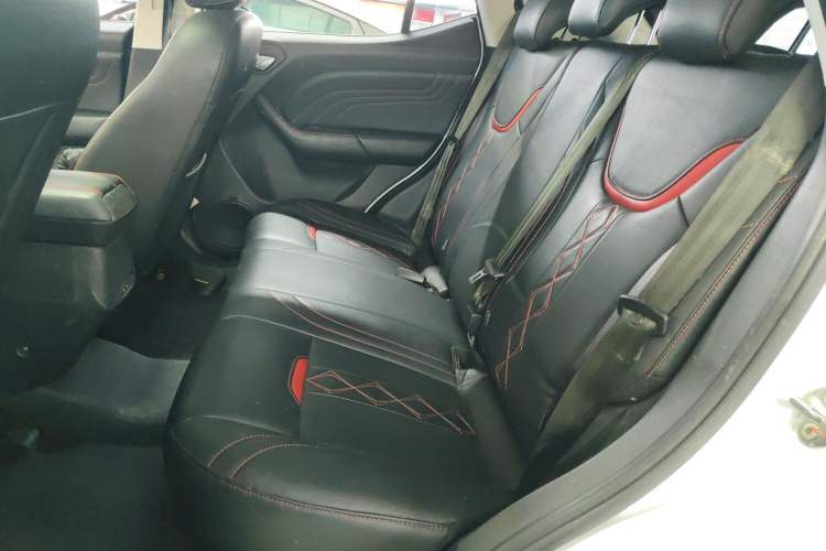 Used Soueast DX3 2016 1.5L Manual Luxury Edition
