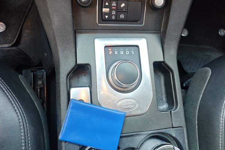 Used Land Rover Discovery 2015 3.0 SC V6 HSE
