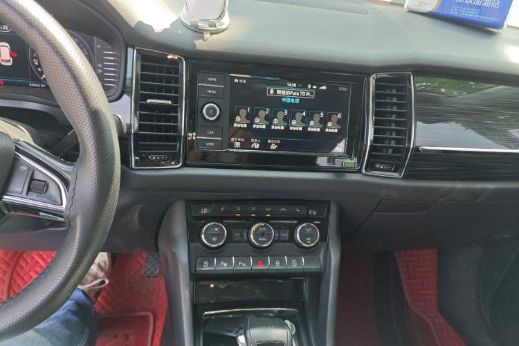 Used Skoda Kodiaq 2019 Facelifted TSI330 7-Seater Two-Wheel-Drive Luxury Enjoyment Edition China VI Standard