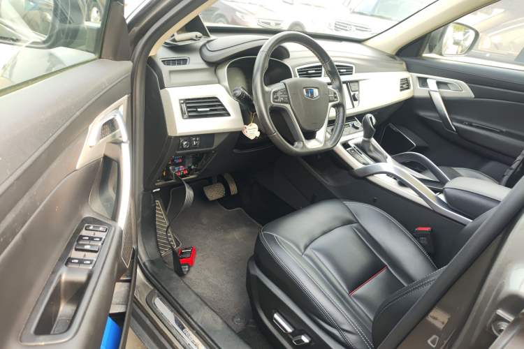 Used Geely Auto Emgrand X7 Sport 2018 1.8TD Automatic Two-Wheel Drive Smart Connect 4G Internet Edition
