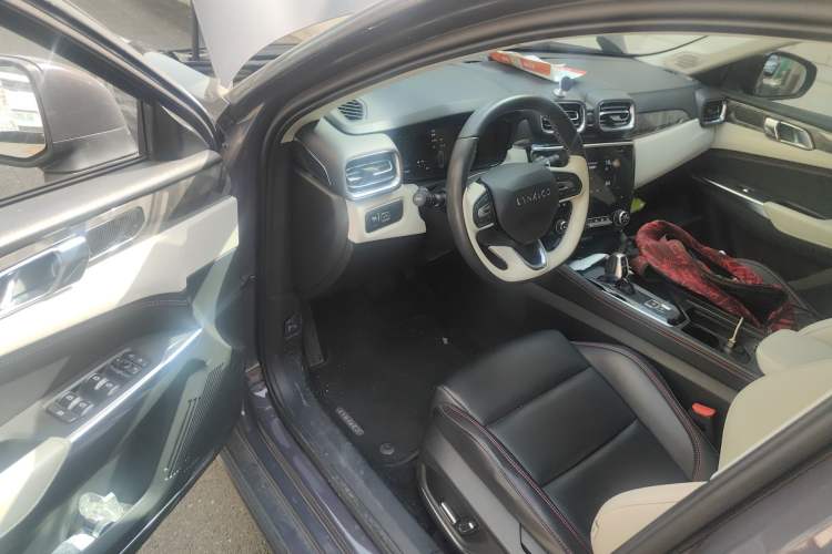 Used Lynk & Co 02 2022 1.5T DCT Shine Plus
