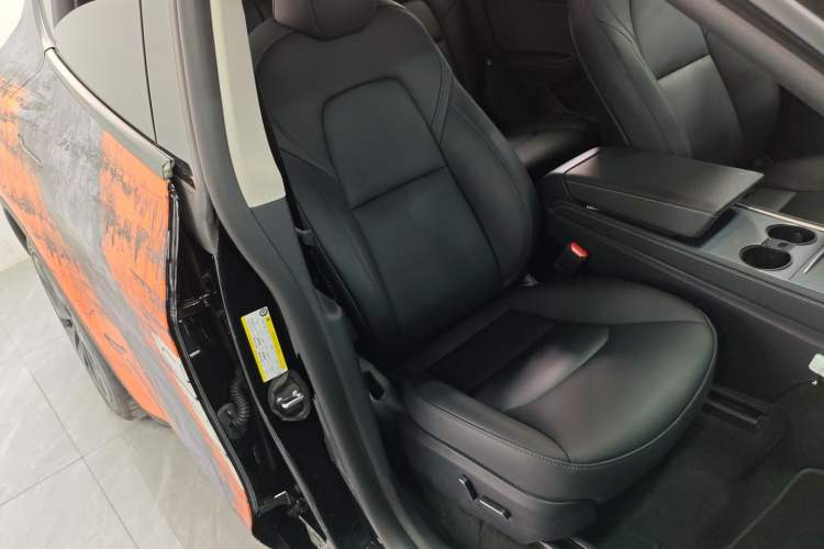 Used Tesla Model Y 2023 Rear-Wheel-Drive Version