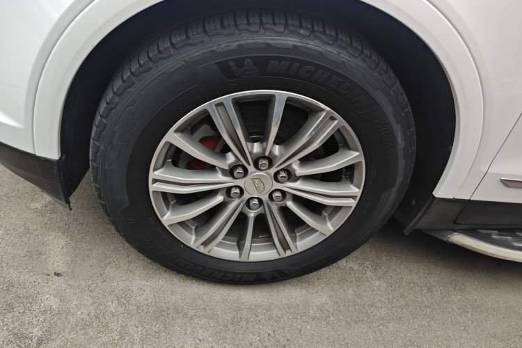 Used Cadillac XT5 2016 28T Four-Wheel Drive Luxury Model
