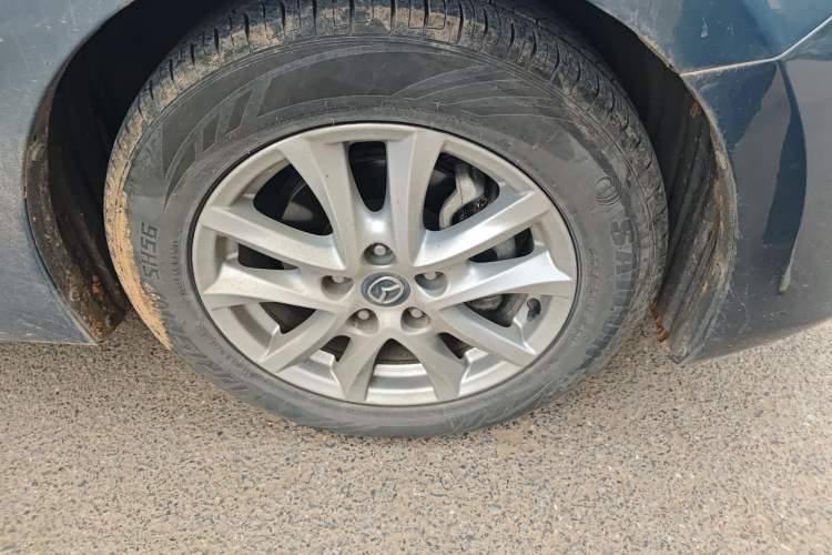 Used Mazda 3 Axela 2019 Cloud-Controlled Sedan 1.5L Automatic Luxury Model China VI Standard Exterior 7