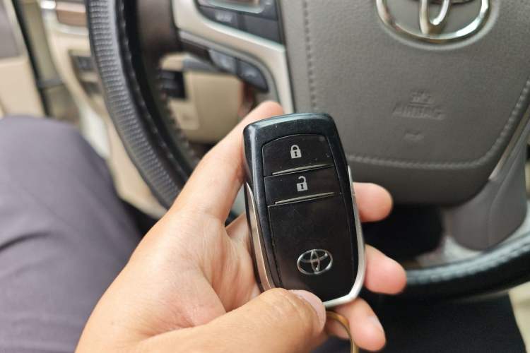 Used Toyota Land Cruiser 