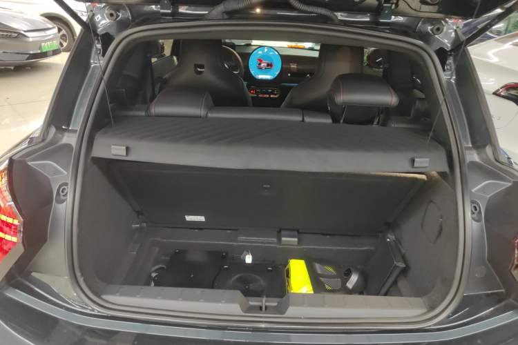 Used MINI Electric MINI COOPER 2025 452km COOPER SE Spring by the Sea Limited Edition
