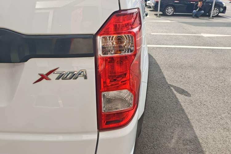 Used CHANGAN OSHAN X70A 2019 1.5L Manual Basic Version China VI Standard Right Rear Taillight