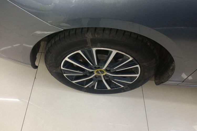 Used Roewe i5 2021 1.5L CVT Platinum Edition Left Front Wheel Hub