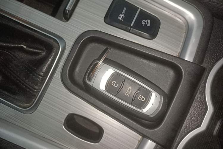 Used Geely Auto Vision X6 2016 1.3T CVT Luxury Model
