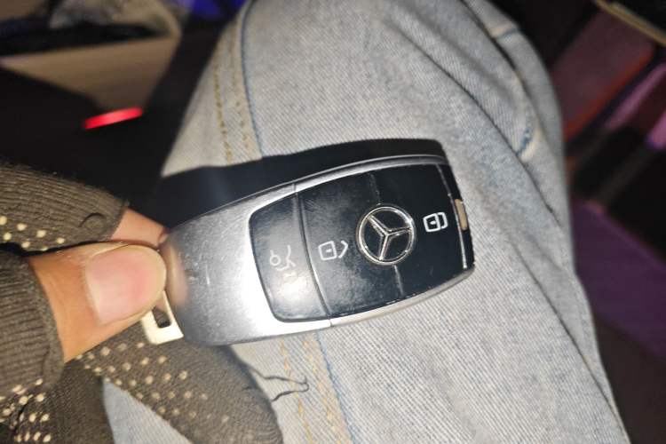 Used Mercedes-Benz Maybach S-Class 2020 S 450 4MATIC Vehicle Key