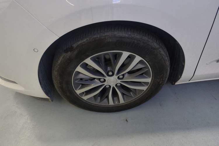 Used Buick GL8 2021 ES Land Cruiser 653T Luxury Edition Exterior 4