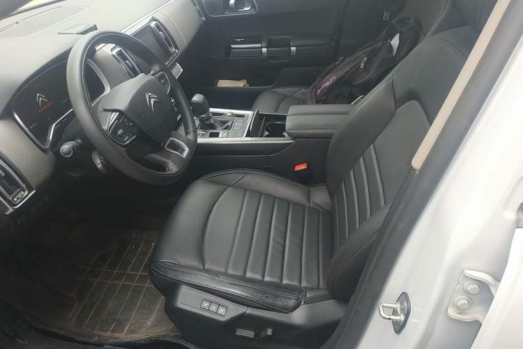 Used Citroen C6 2017 Revised Version 380THP Luxury Edition
