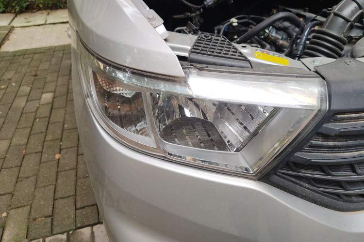 Used Wuling Hongguang V 2022 1.5L Jingqu Edition Electric-Assist LAR