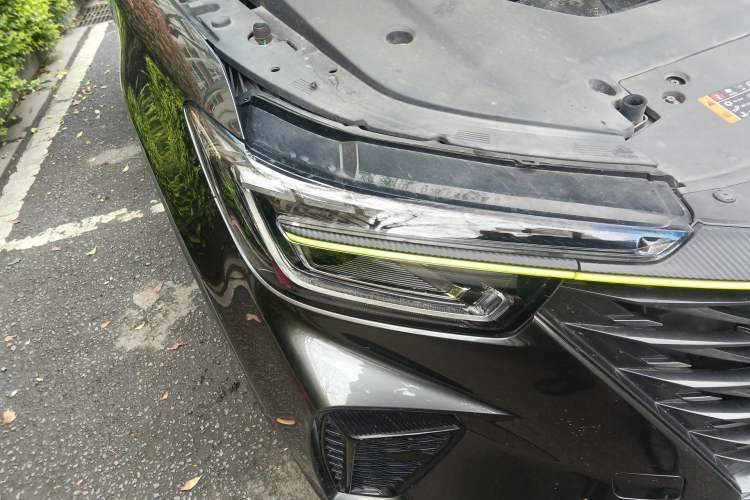 Used Roewe RX5 2021 PLUS 330TGI Automatic National Trend Intelligent Deluxe Edition Right Front Headlight