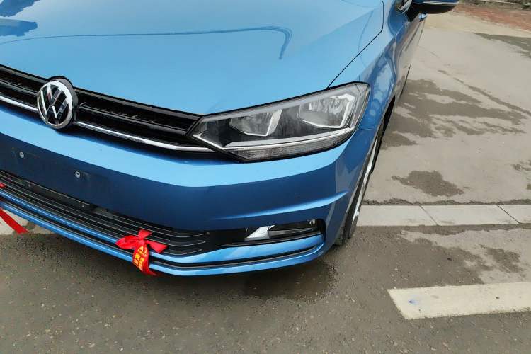 Used Volkswagen Touran 2021 Volkswagen Touran L 280TSI DSG Style Edition 7 Seats
