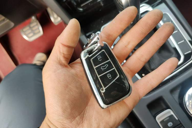 Used Volkswagen FAW-Volkswagen CC 2020 330TSI Glamour Edition China VI Standard Vehicle Key