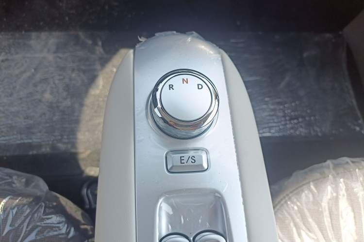 Used CHANGAN NEVO Lumin 2025 205 km Xiangqin Version Gear Lever