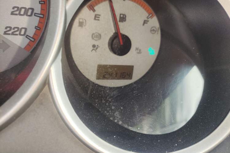 Used Honda Fit 2007 1.3L CVT Comfort Edition Odometer Close Up