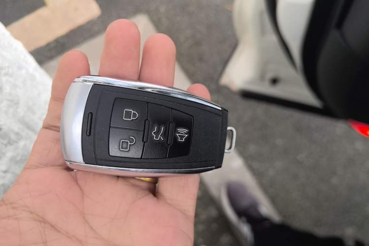 Used BAIC Senova X65 2015 2.0T Automatic Elite Model