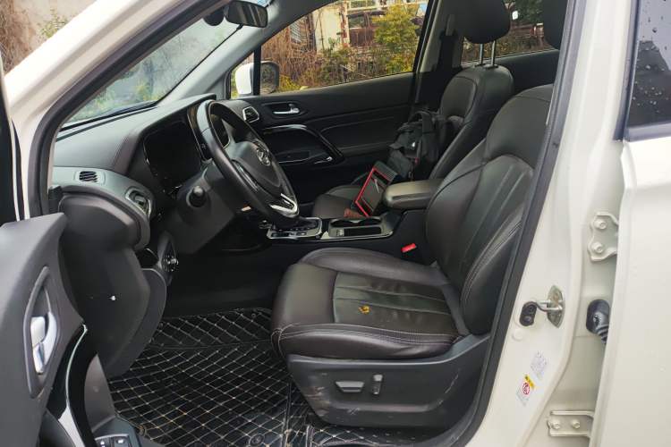 Used GAC Trumpchi GS4 2018 235T Automatic Two-Wheel Drive Luxury Smart Connectivity Millionth Anniversary Edition
