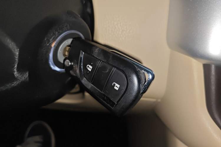 Used Toyota Highlander 2021 2.0T Four-Wheel Drive Elite Edition 7-Seater Vehicle Key