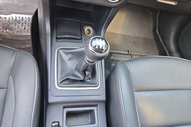 Used Mitsubishi Lancer EX 2015 1.6L Manual Fashion Edition