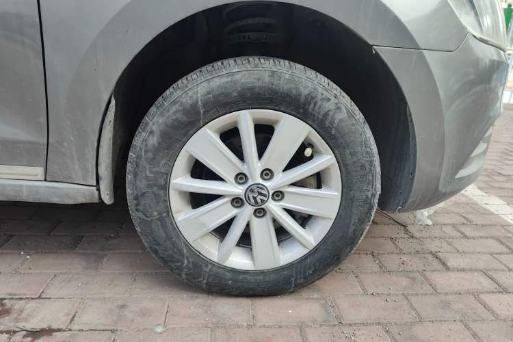 Used Volkswagen Jetta 2015 Zhuihui Edition 1.4L Manual Fashion Model