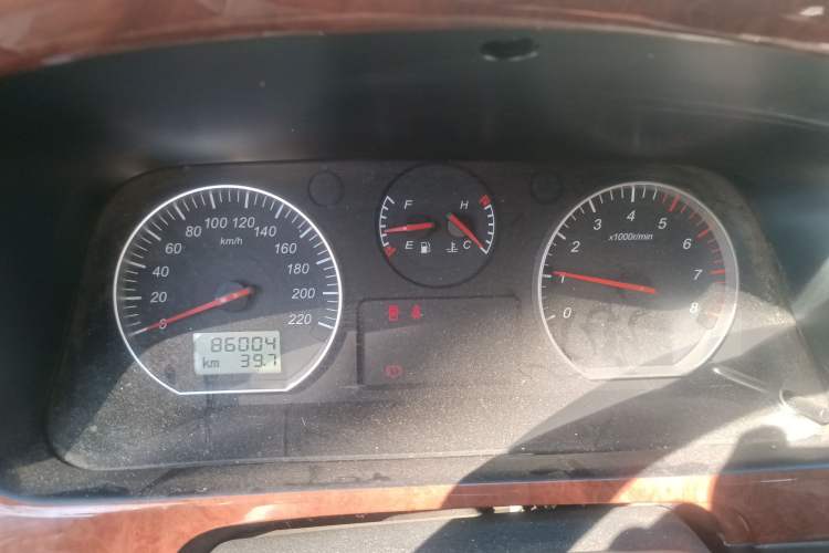 Used Jinbei Grace 2018 2.0L Express Luxury 7-Seater V19
