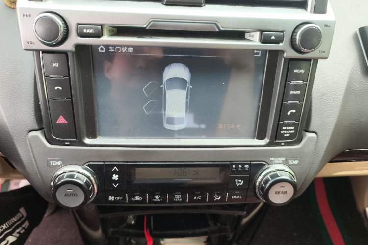 Used Toyota Prado  Audio And AC Panel