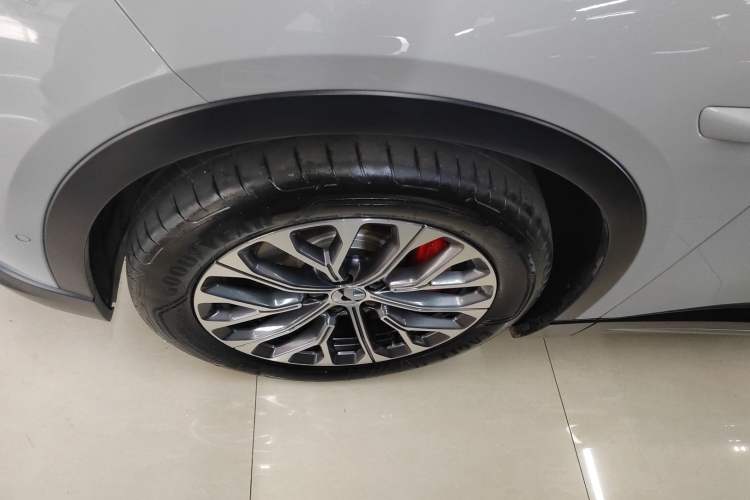 Used Nio ES6 2024 75 kWh Left Front Wheel Hub