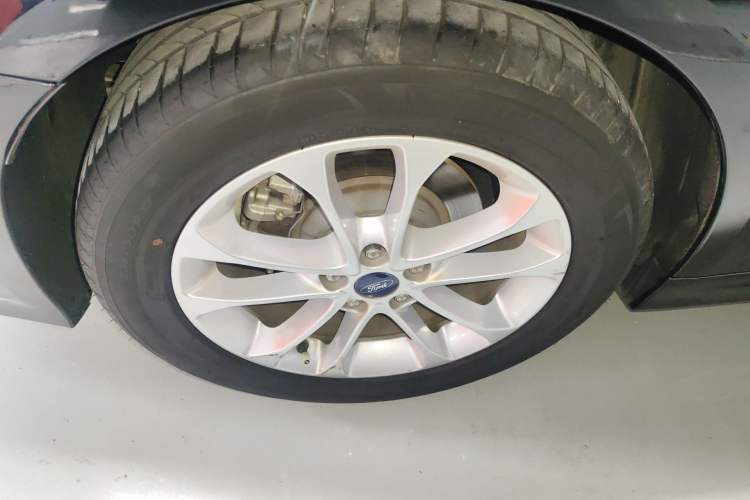 Used Ford Mondeo 2020 EcoBoost 180 Stylish Model Exterior 5