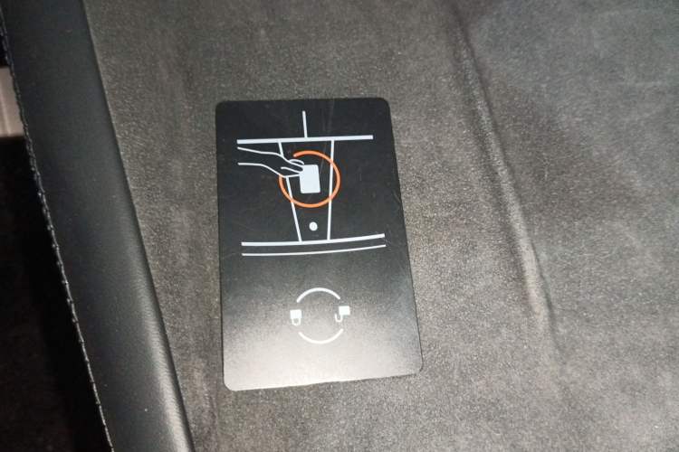 Used Tesla Model 3 2023 Rear-Wheel-Drive Version Vehicle Key