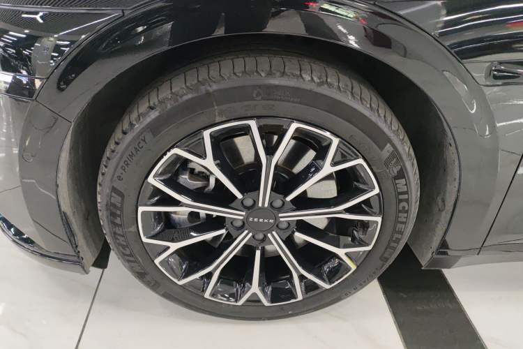 Used Zeekr 007 2024 Four-Wheel Drive Version 75 kWh